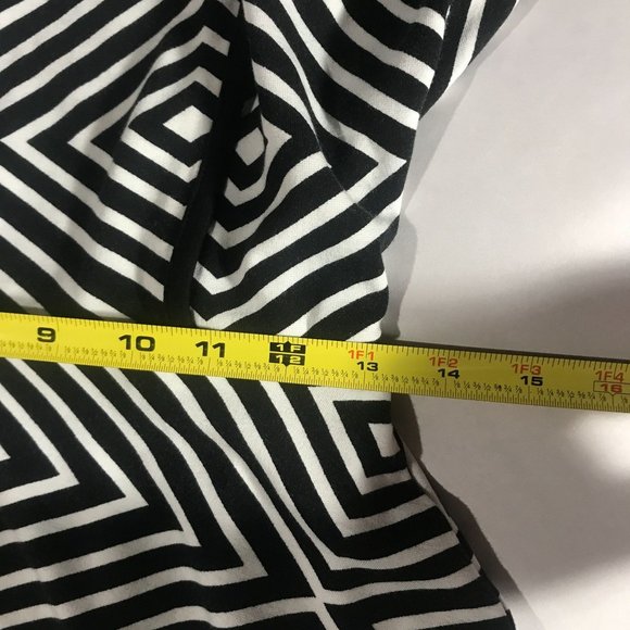 Worthington Women's Size 6 Small Black & Whit Dress Peplum Style Striped Diamond - Picture 12 of 14